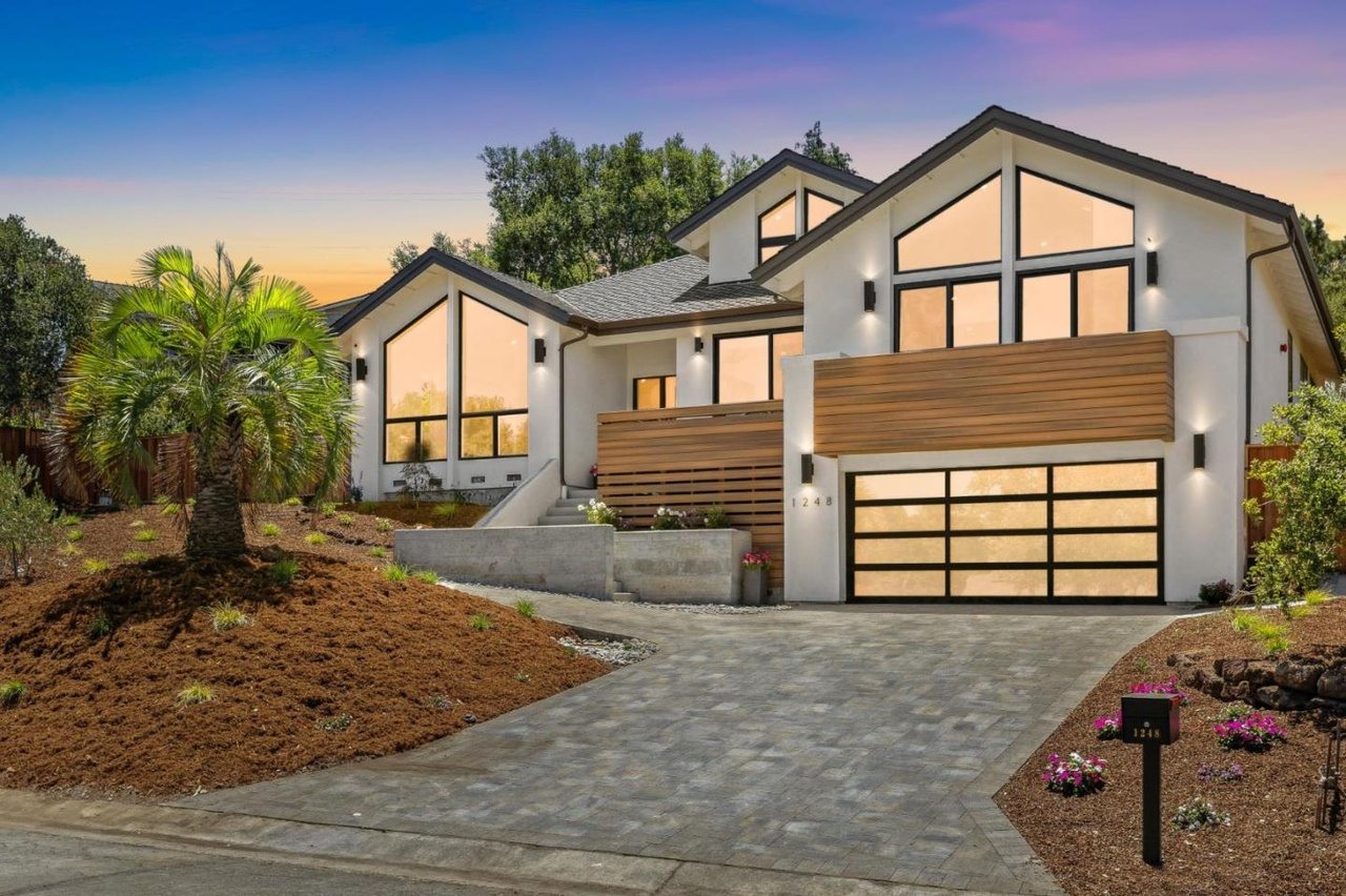 Via Huerta, Los Altos — project by Vidsan Builders